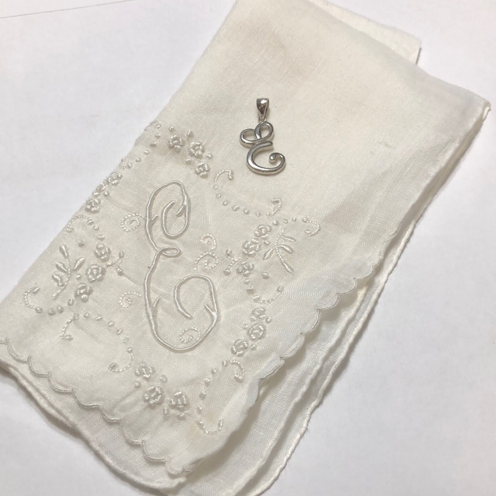 Sterling silver ‘E’ charm/pendant